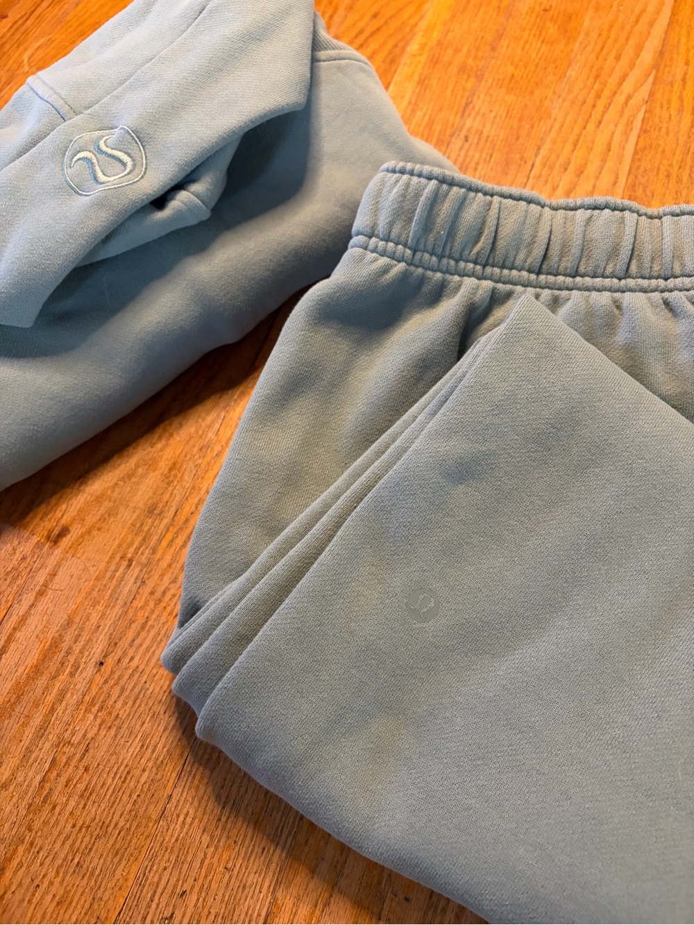 Lululemon Athletica Scuba Half-Zip & Jogger Set